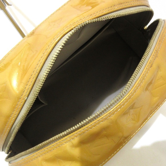 Louis Vuitton Tompkins Square Handbag Soft Beige - Picture 7 of 15